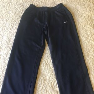 BARELY WORN NIKE SWEATPANTS!